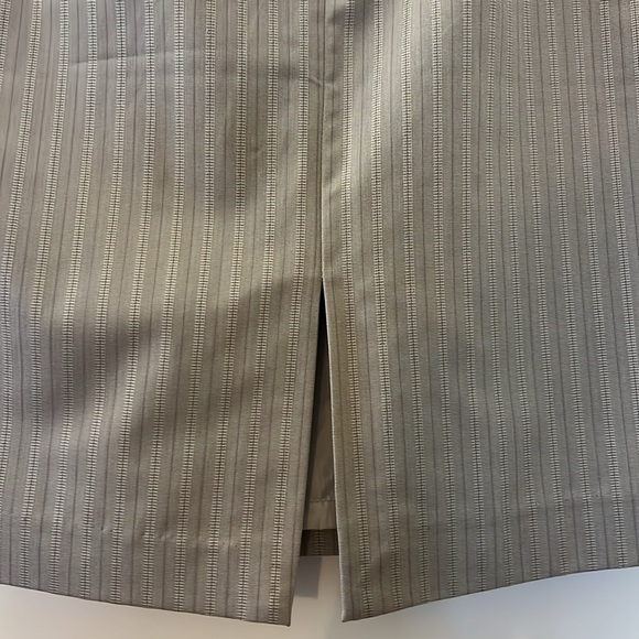 Excellent condition skirt suit set! - Picture 5 of 6